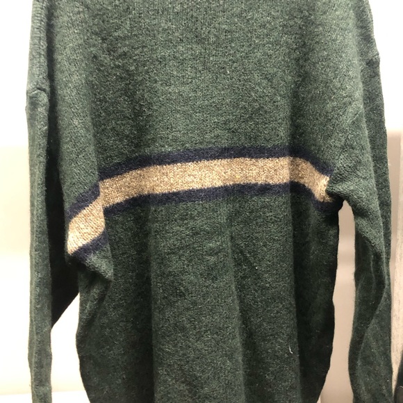 Eddie Bauer sweater size med green with a beige and blue stripe - Picture 6 of 6